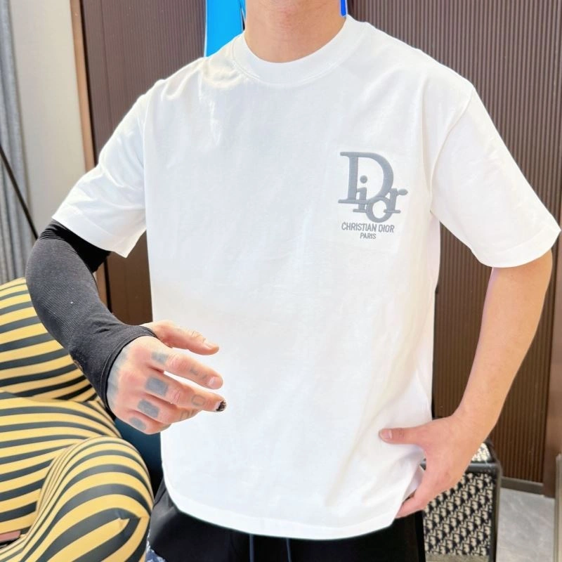 Trendsetting Christian Dior T-Shirts 115133