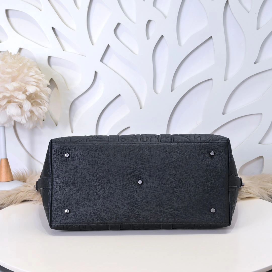 UrbanChic Christian Dior Top Handle Bags 91160