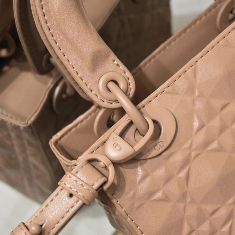 Versatile Christian Dior Top Handle Bags 87547