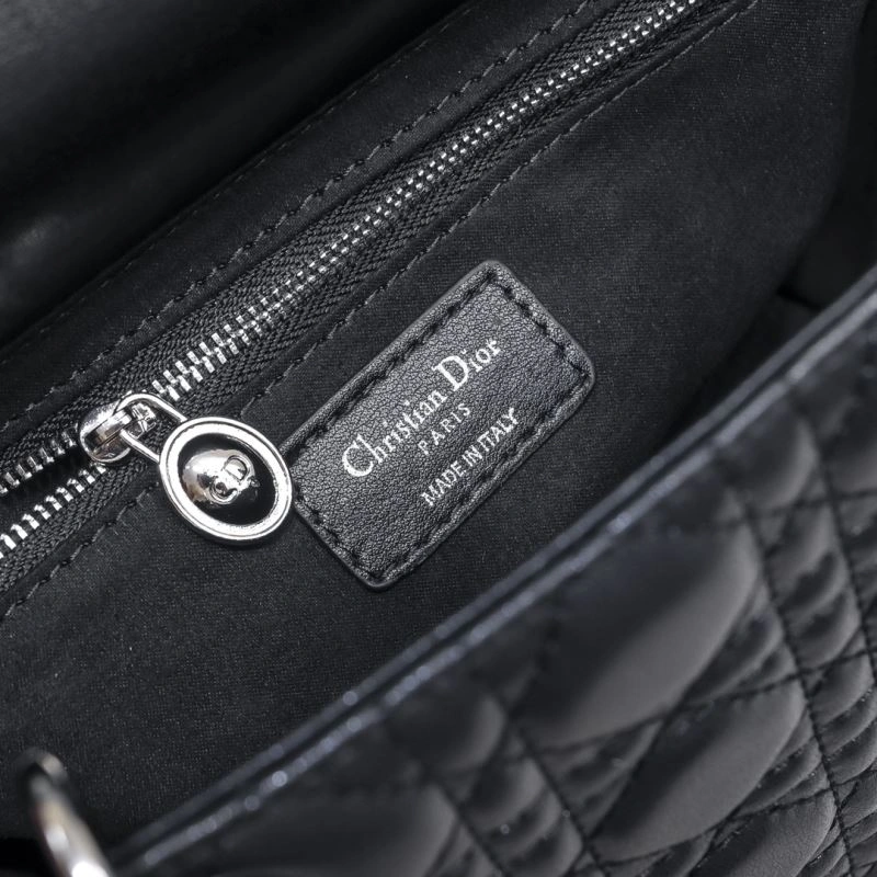 Effortless Christian Dior Top Handle Bags 87533