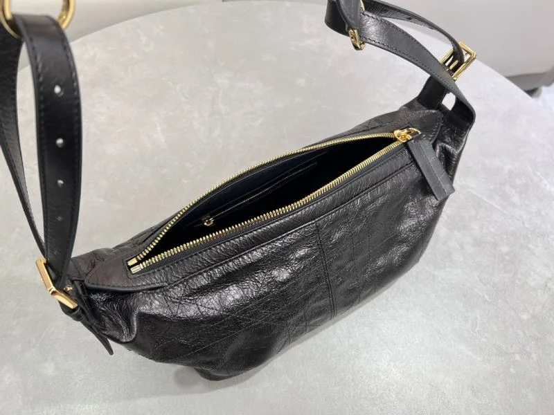 Trendsetting Christian Dior Top Handle Bags 46794