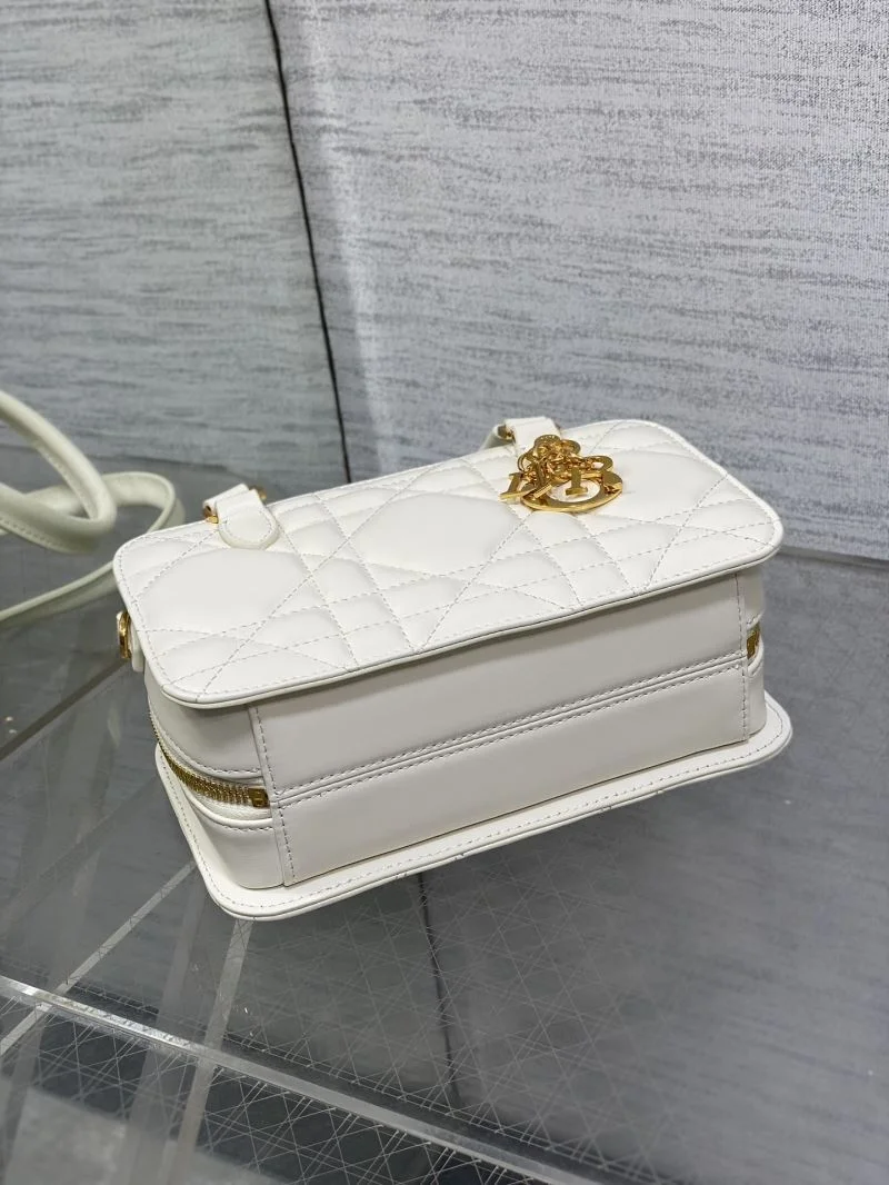 Attractive Christian Dior Top Handle Bags 46810