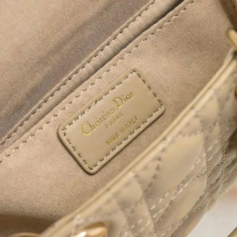 HighQuality Christian Dior Top Handle Bags 85471