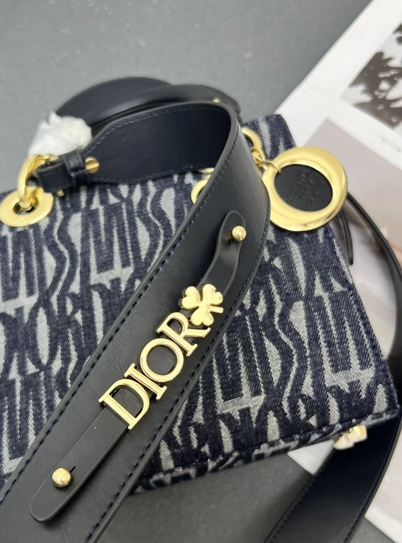 TravelReady Christian Dior Top Handle Bags 84289