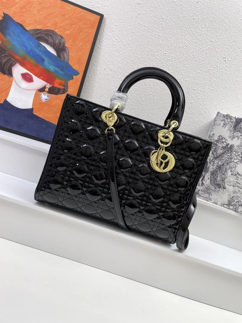 Fashionable Christian Dior Top Handle Bags 84209