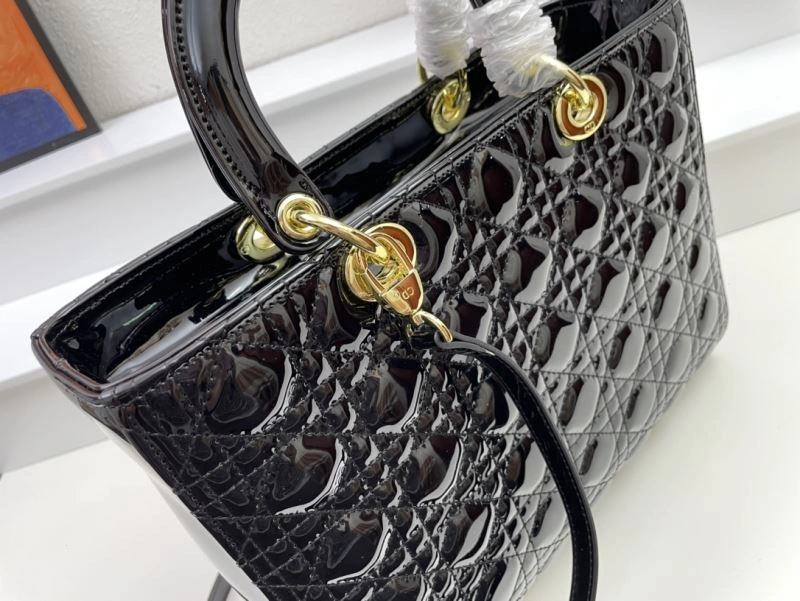 Fashionable Christian Dior Top Handle Bags 84209