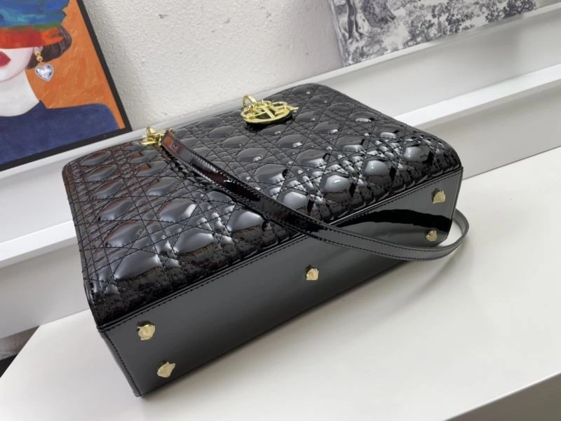 Fashionable Christian Dior Top Handle Bags 84209