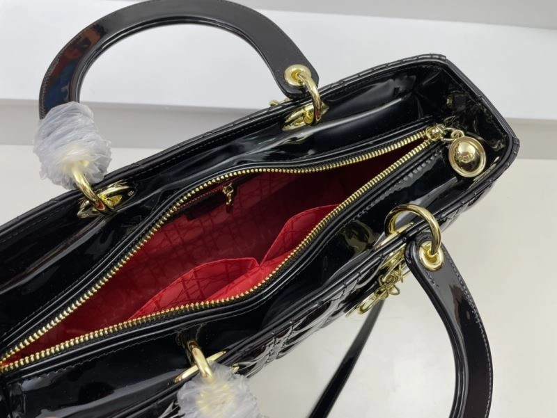 Fashionable Christian Dior Top Handle Bags 84209