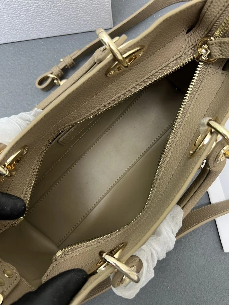 Breathable Christian Dior Top Handle Bags 84190