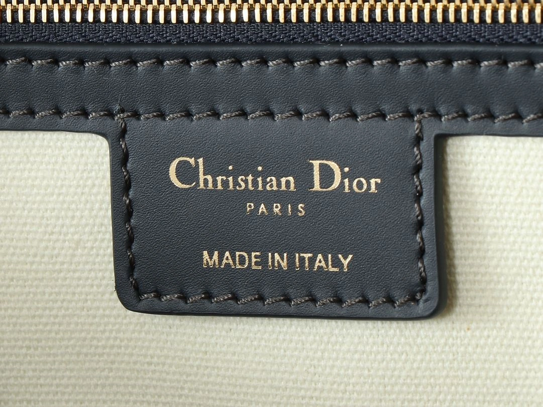 Christian Dior Top Handle Bags Minimalist 92173