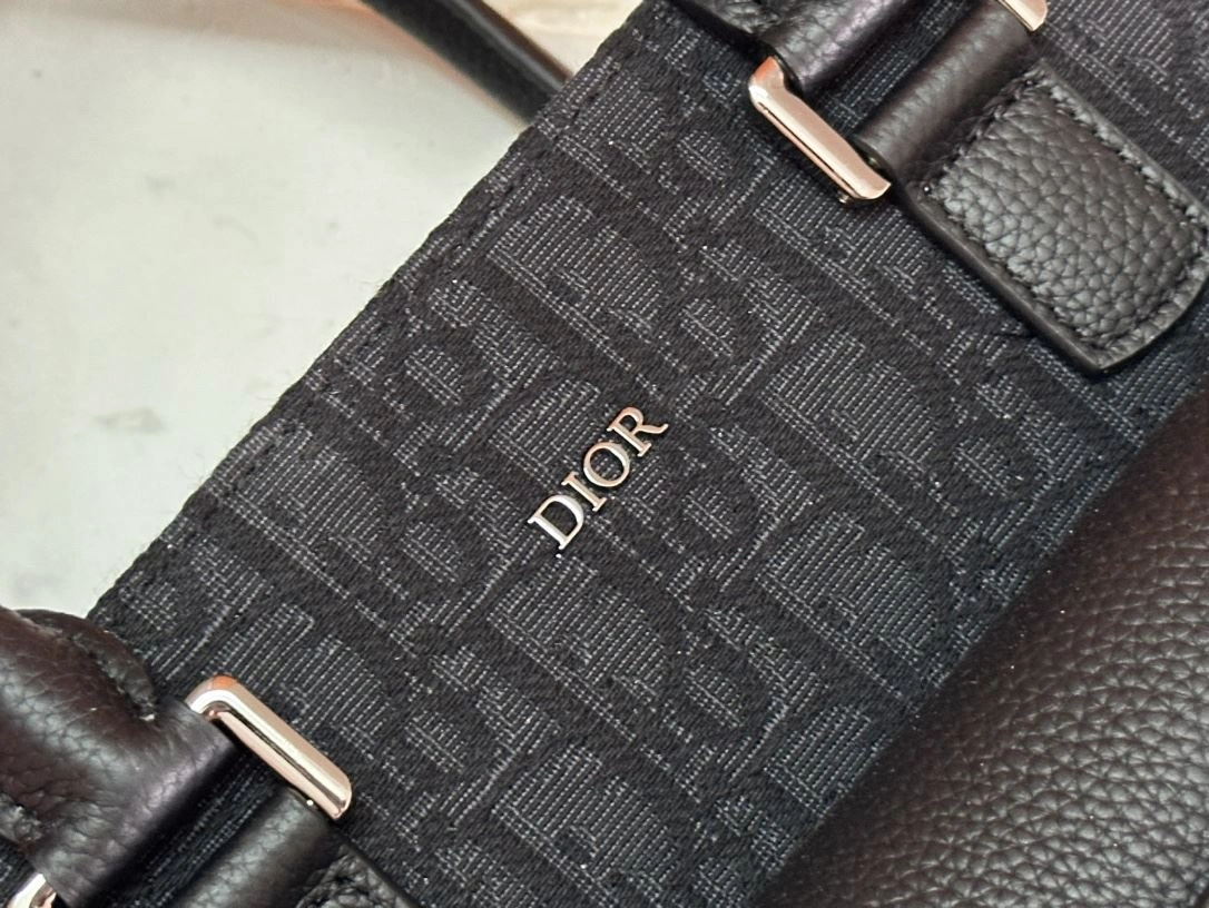 Contemporary Christian Dior Top Handle Bags 92163