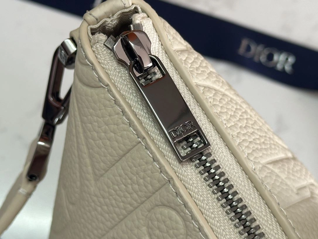 Christian Dior Top Handle Bags FashionForward 92165