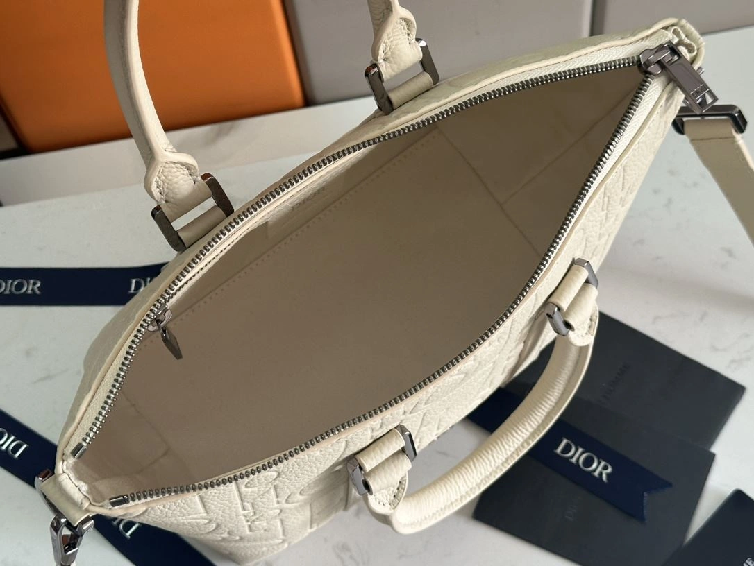 Christian Dior Top Handle Bags FashionForward 92165