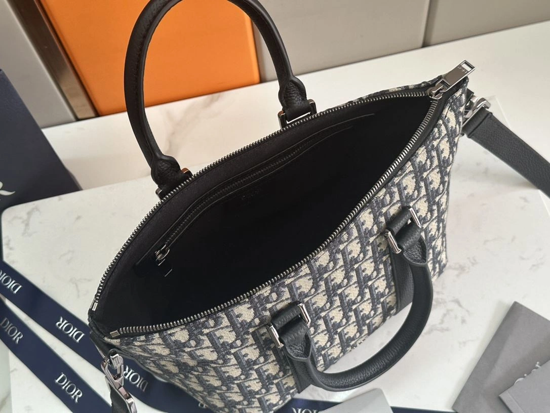 Packable Christian Dior Top Handle Bags 92164