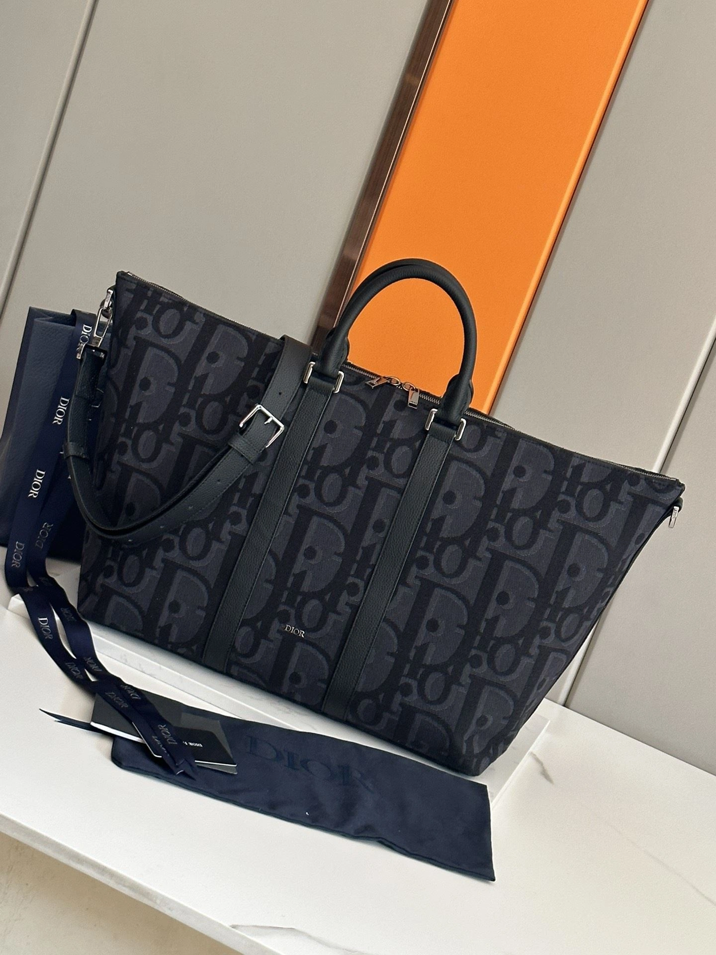 Breathable Christian Dior Top Handle Bags 92152
