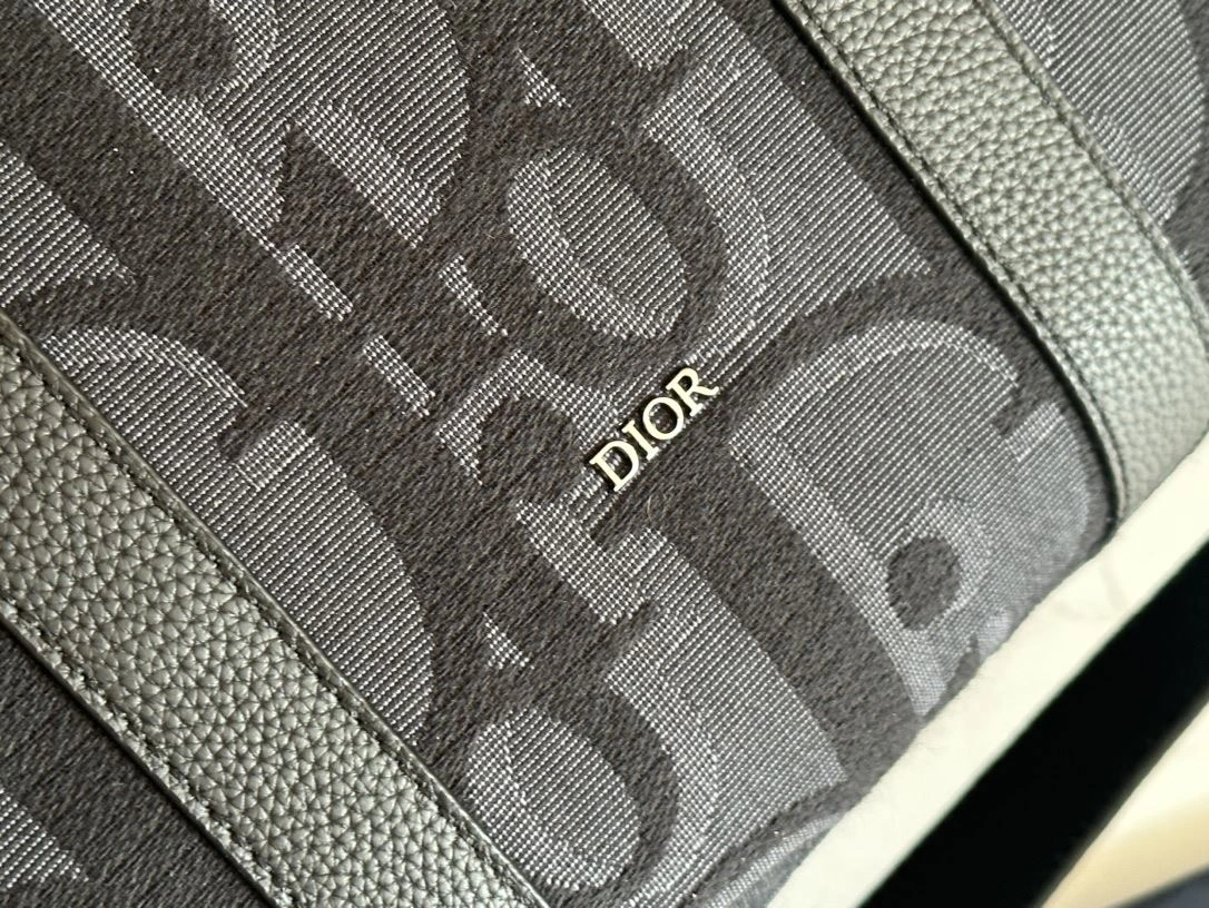 Breathable Christian Dior Top Handle Bags 92152