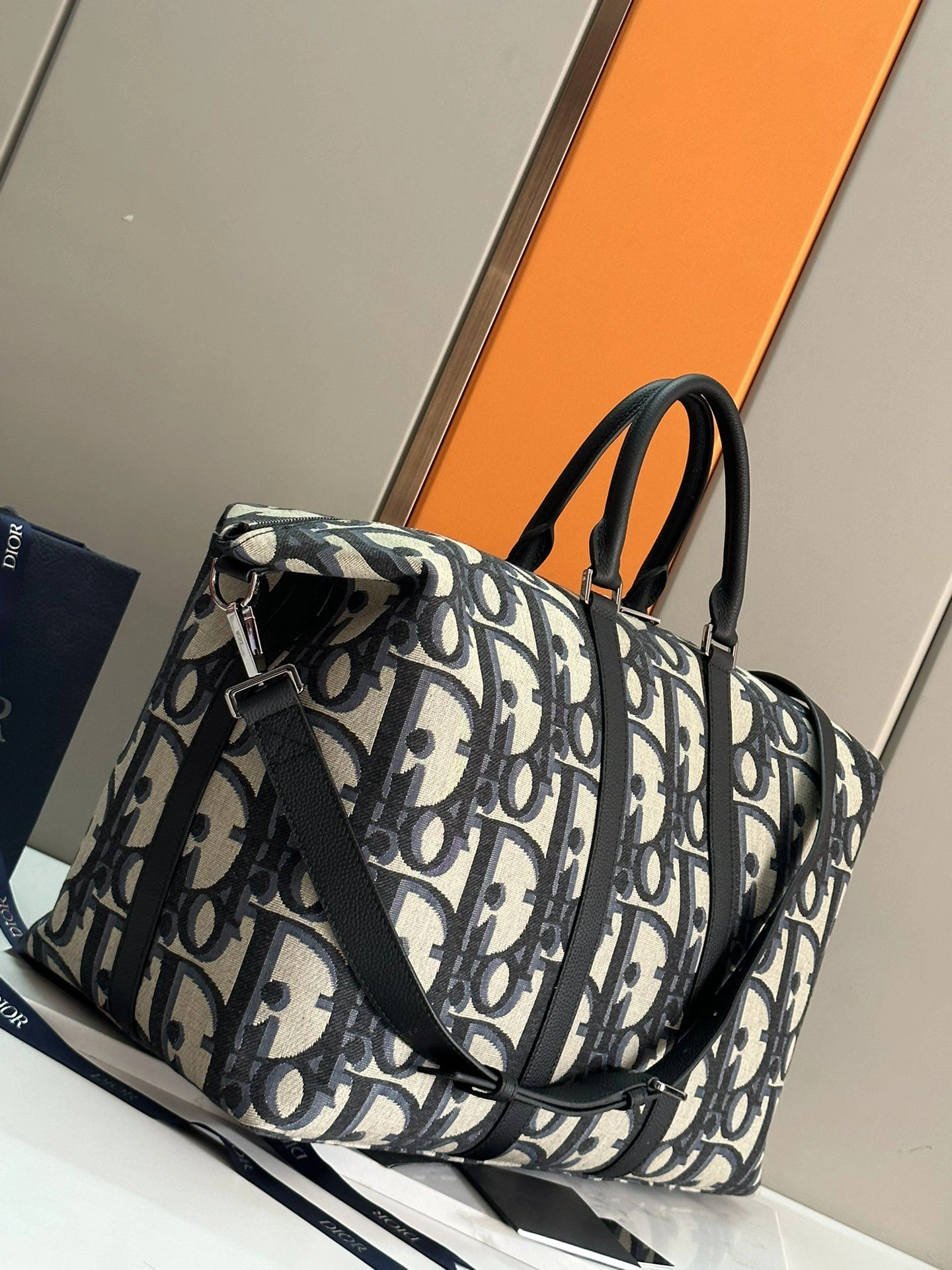 Christian Dior Top Handle Bags Trendsetting 92159