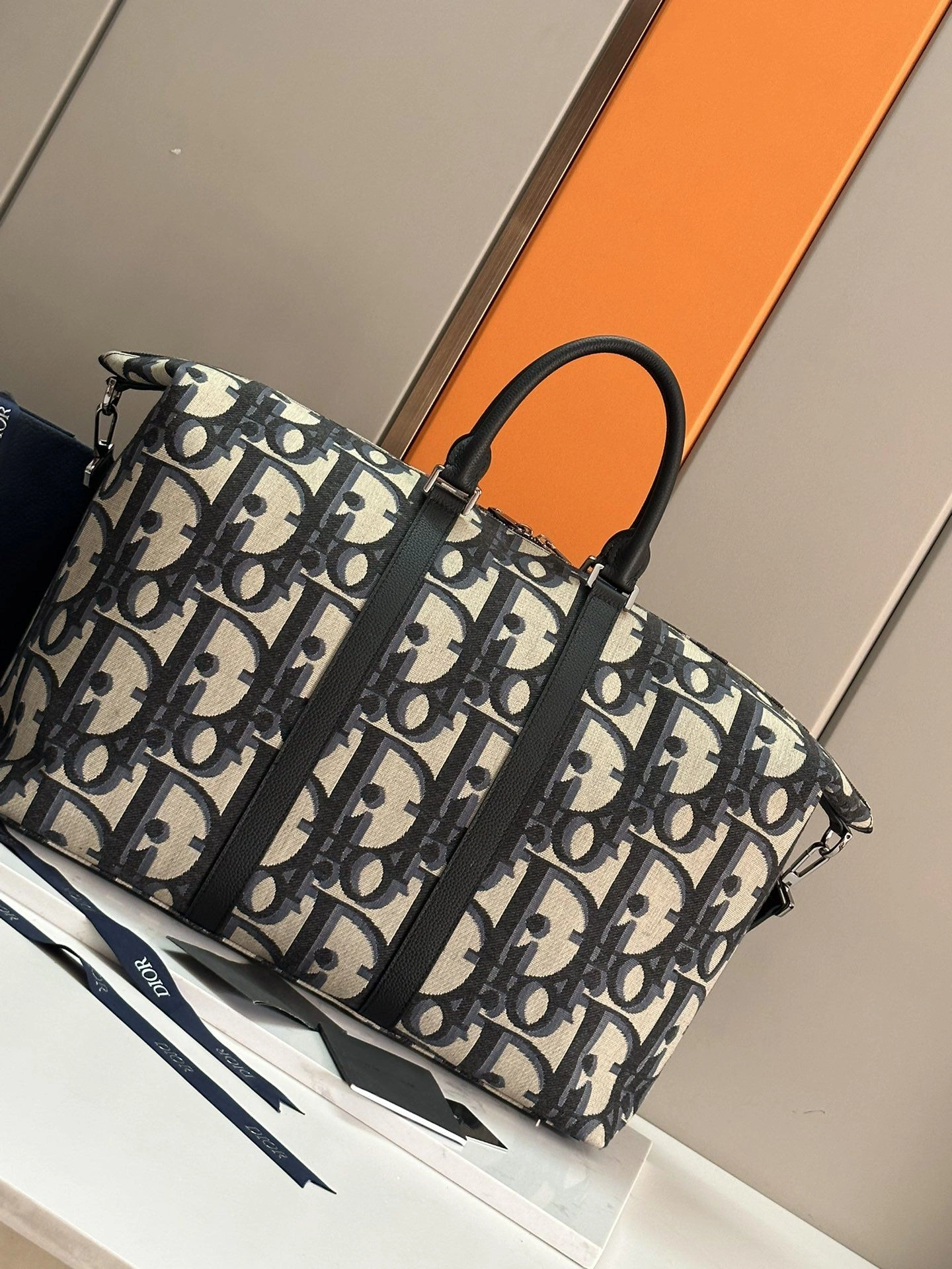 Christian Dior Top Handle Bags Trendsetting 92159