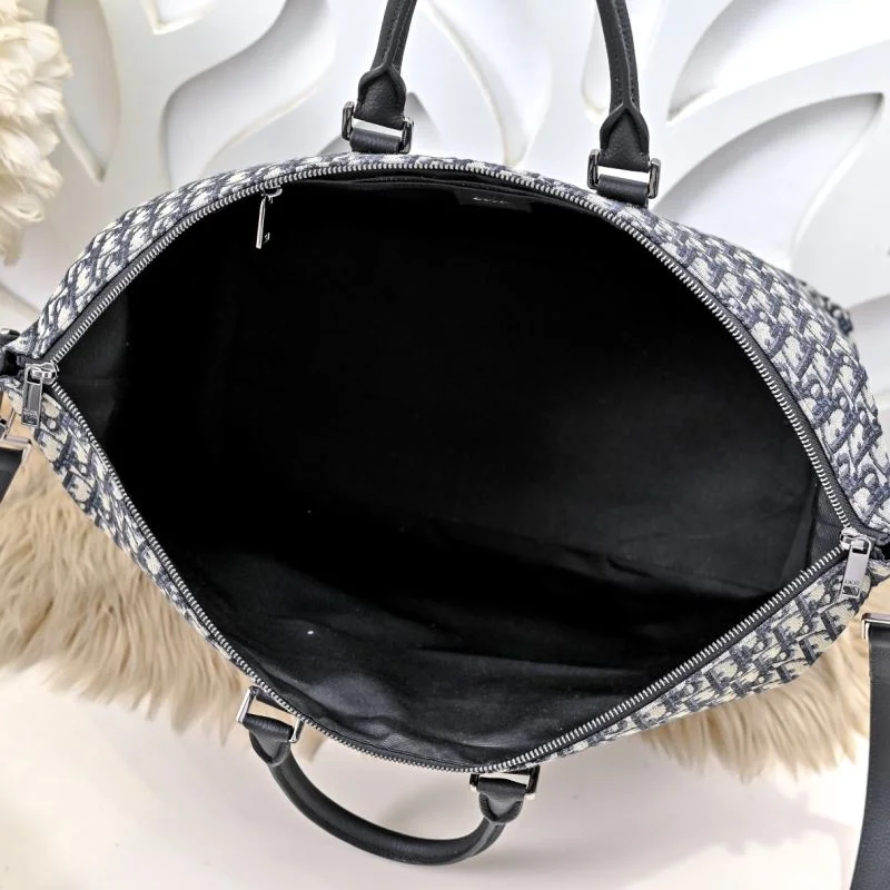 Trendsetting Christian Dior Top Handle Bags 46147
