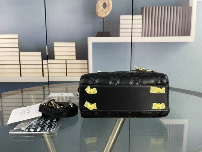 Neat Christian Dior Top Handle Bags 86165