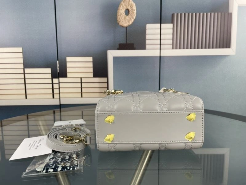 Cozy Christian Dior Top Handle Bags 86160