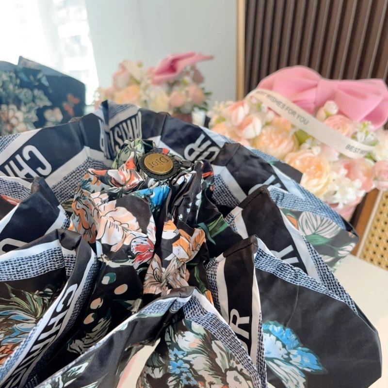Cozy Christian Dior Umbrella 274910