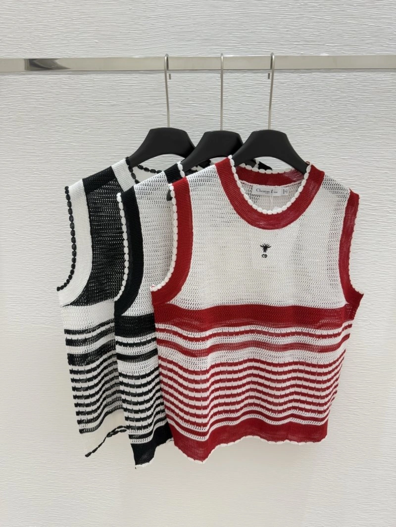 Sleek Christian Dior Vest 111563