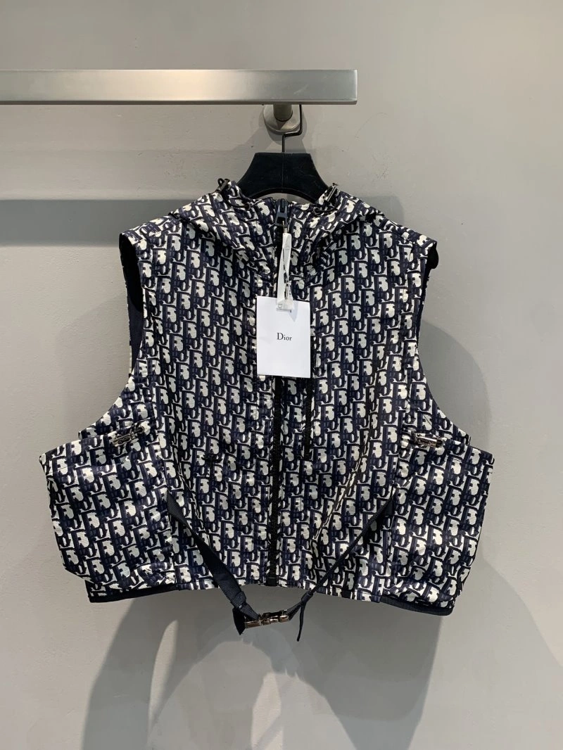 WellDesigned Christian Dior Vest 111534
