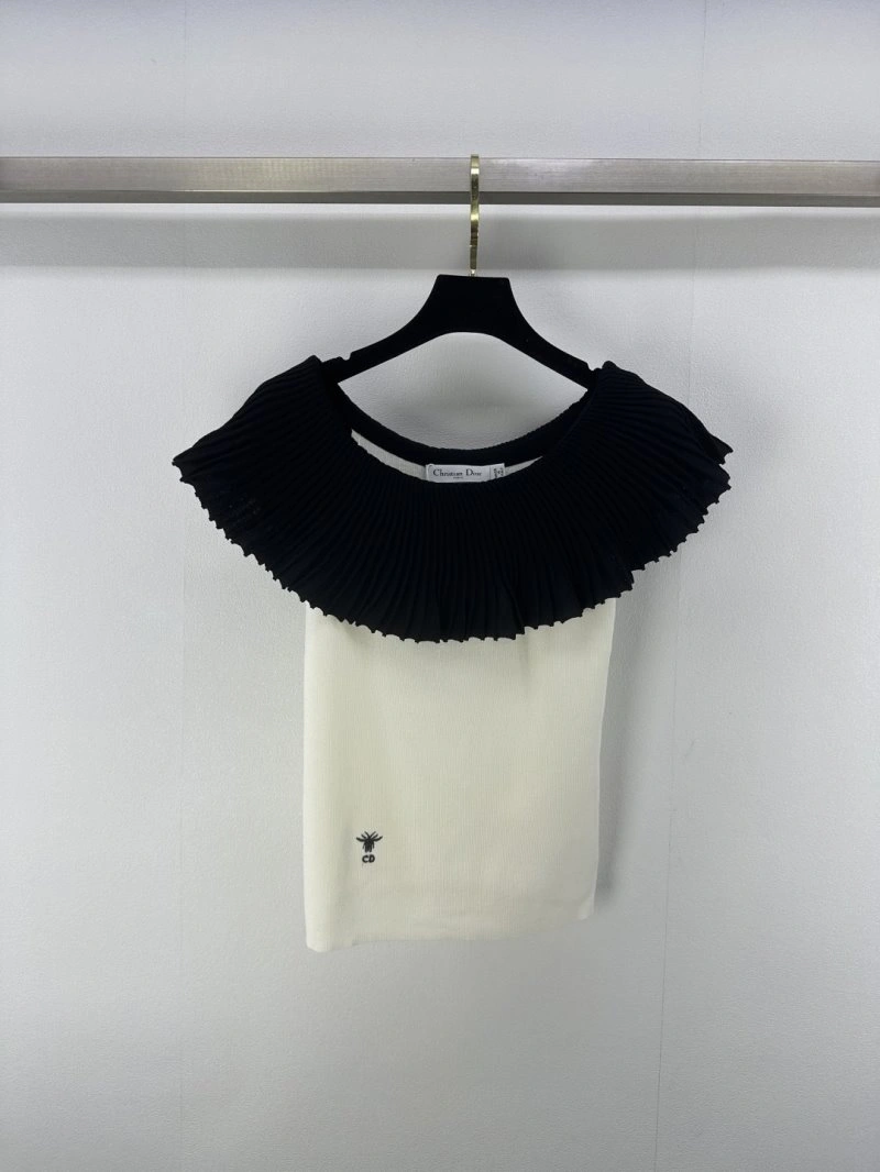 Trendsetting Christian Dior Vest 113540