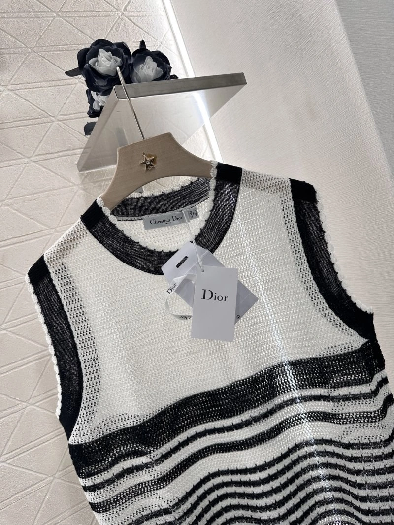 Functional Christian Dior Vest 113417