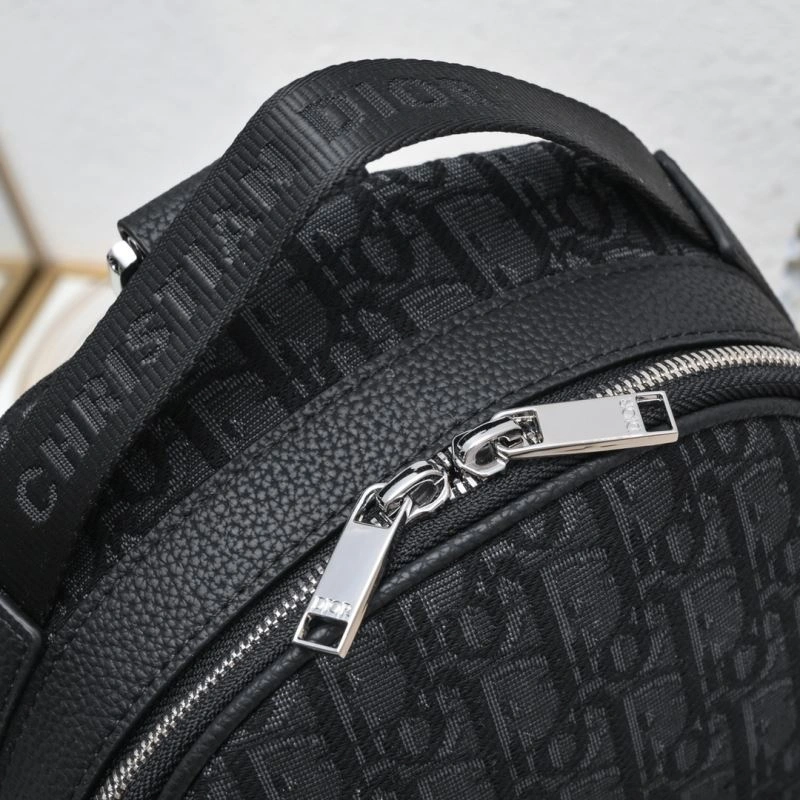 ModernLook Christian Dior Waist Chest Packs 87520