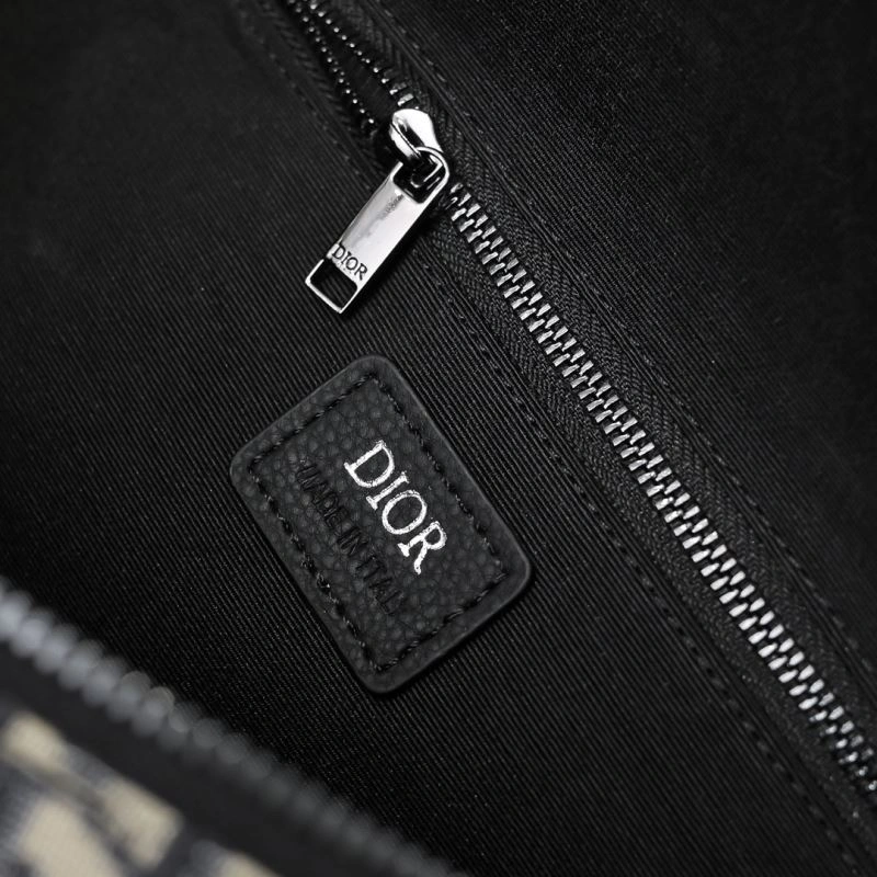 EyeCatching Christian Dior Waist Chest Packs 85421