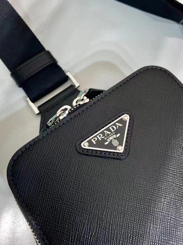 Minimalist Christian Dior Waist Chest Packs 74186