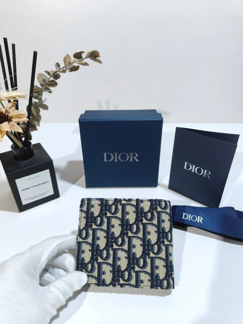 Sophisticated Christian Dior Wallet 75427