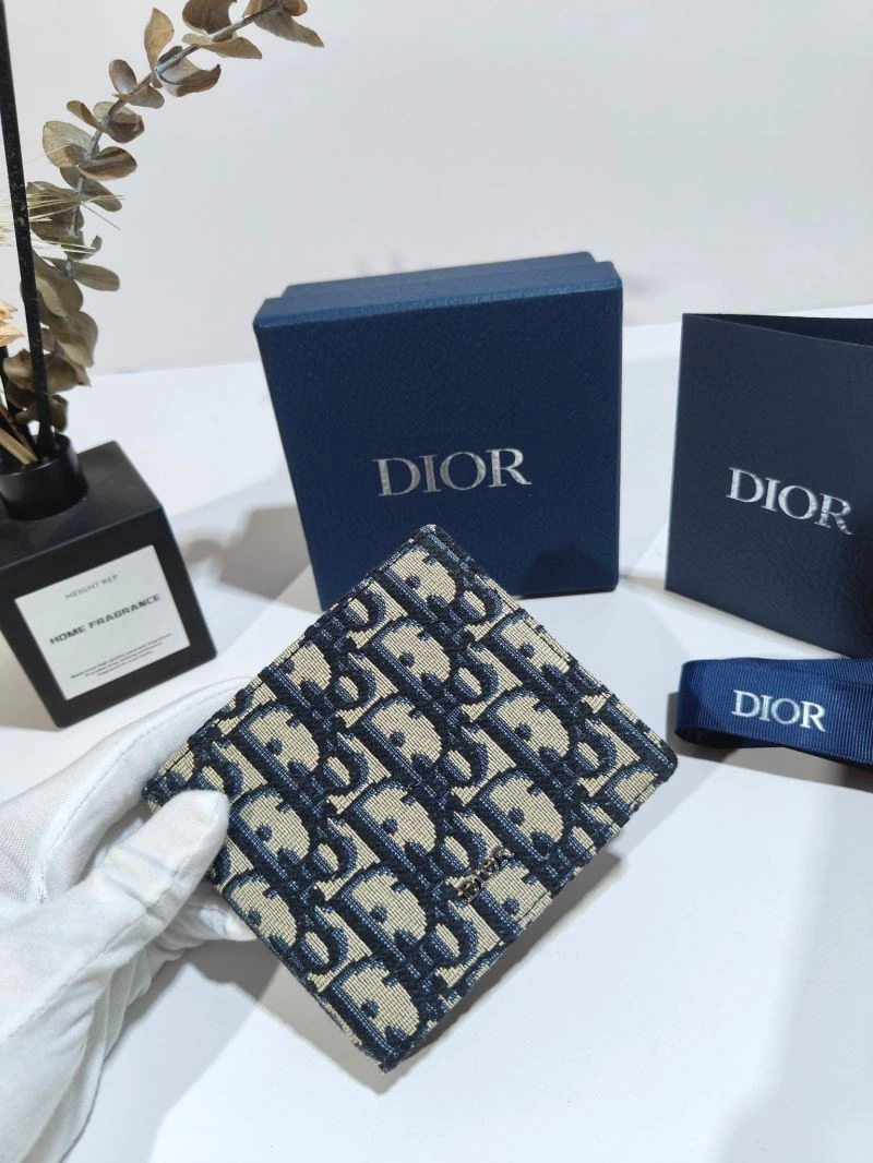 Sophisticated Christian Dior Wallet 75427