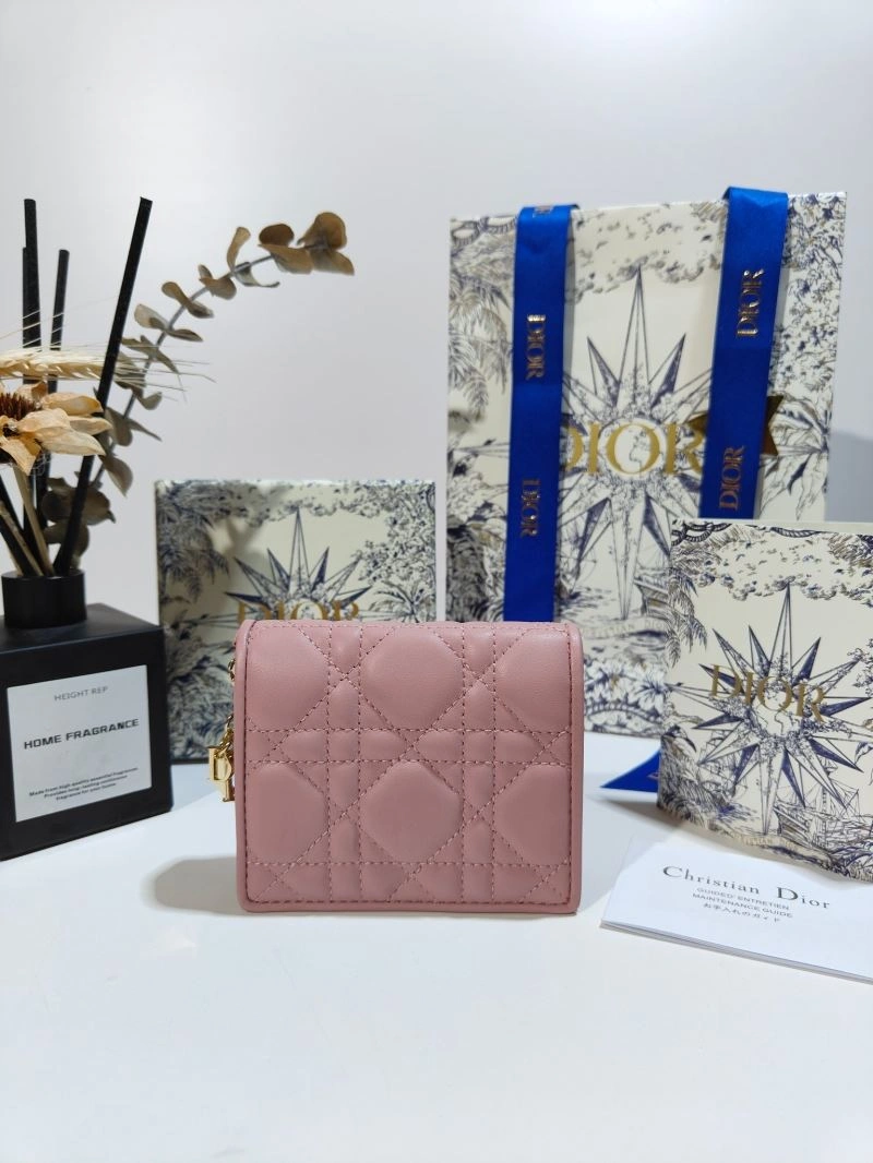 UrbanChic Christian Dior Wallet 73815