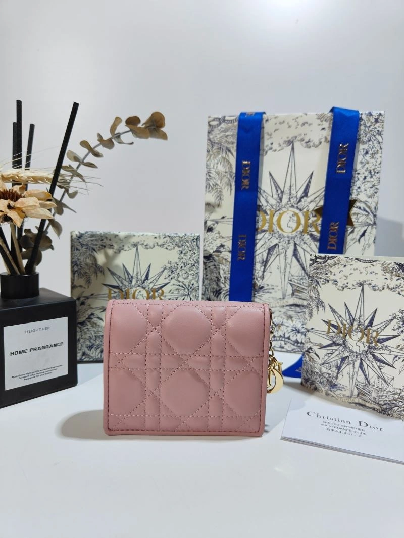 UrbanChic Christian Dior Wallet 73815
