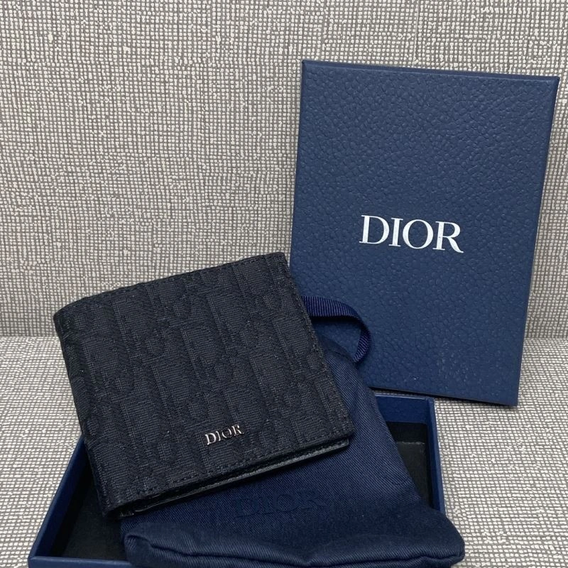 ModernLook Christian Dior Wallet 70178