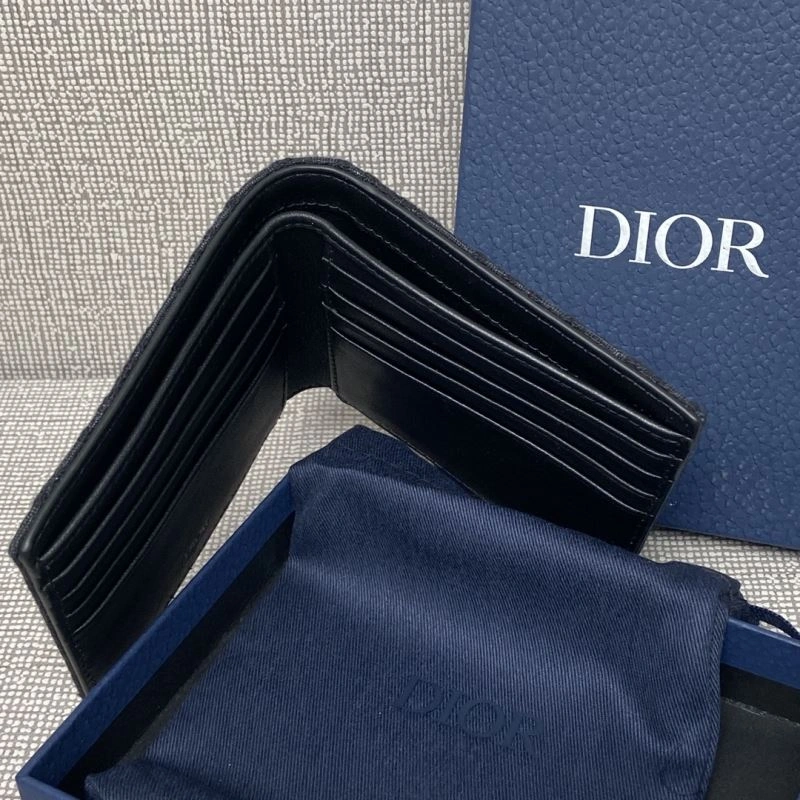 ModernLook Christian Dior Wallet 70178