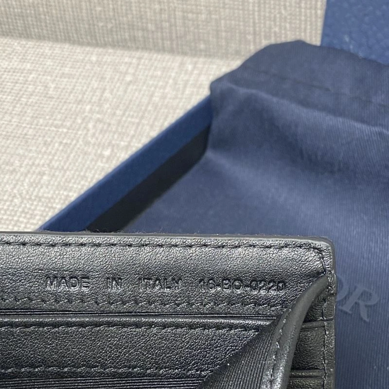 ModernLook Christian Dior Wallet 70178