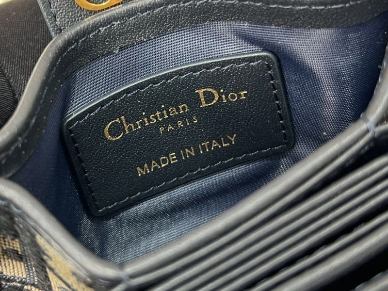 Classic Christian Dior Wallet 77043