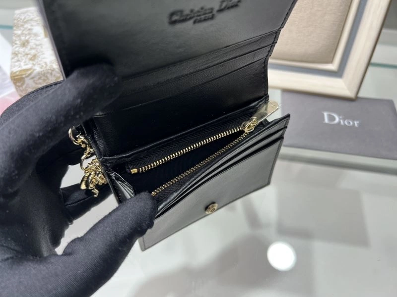 Christian Dior Wallet Sleek 76991