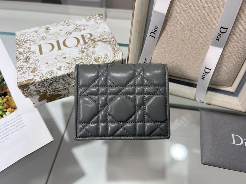 Supportive Christian Dior Wallet 76997