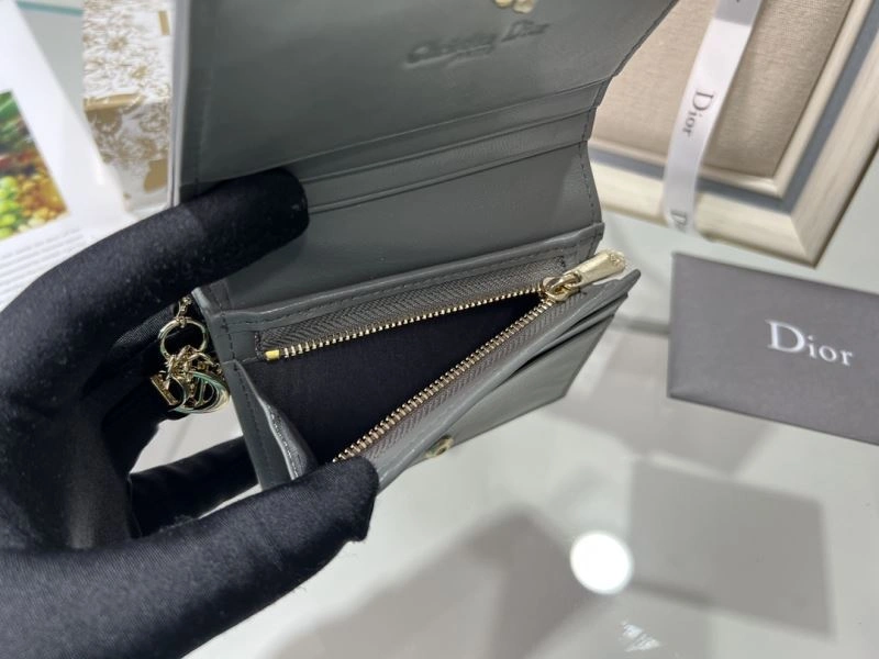 Supportive Christian Dior Wallet 76997