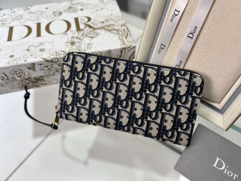 Christian Dior Wallet Lightweight 77001