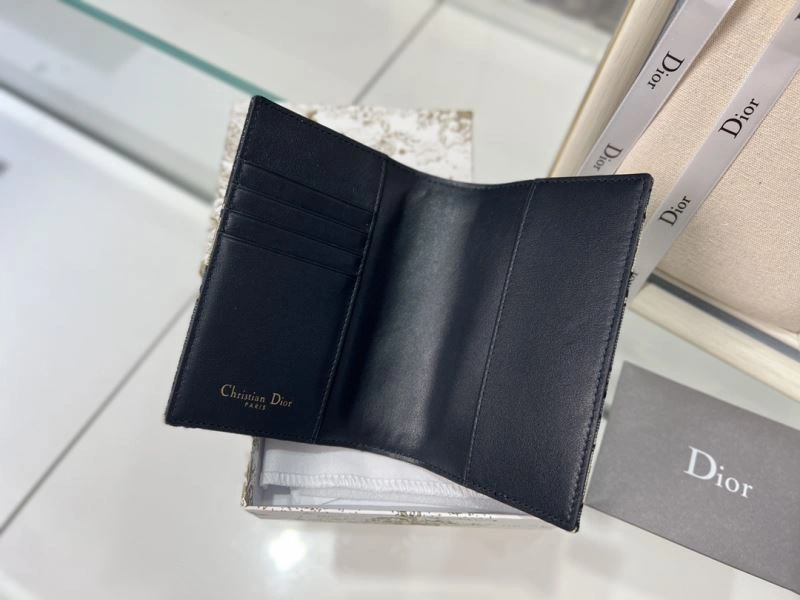 OdorResistant Christian Dior Wallet 76995