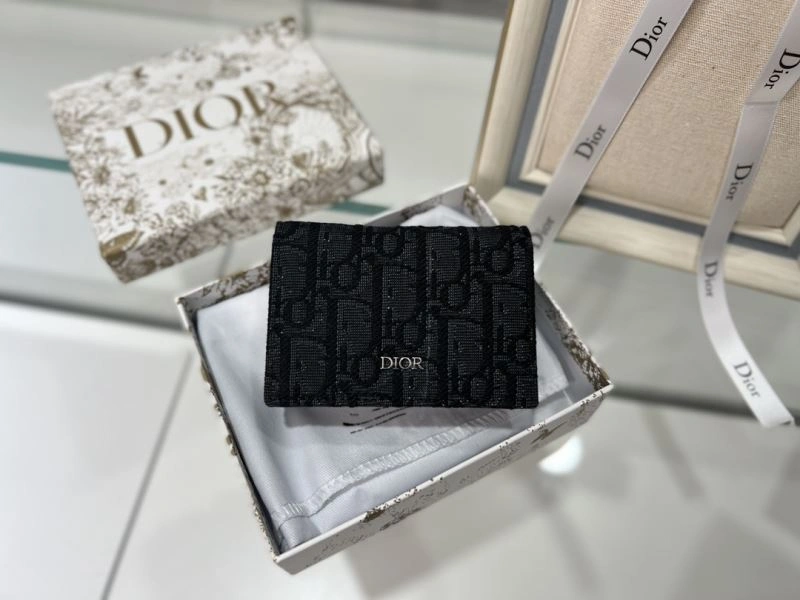 Snug Christian Dior Wallet 76983