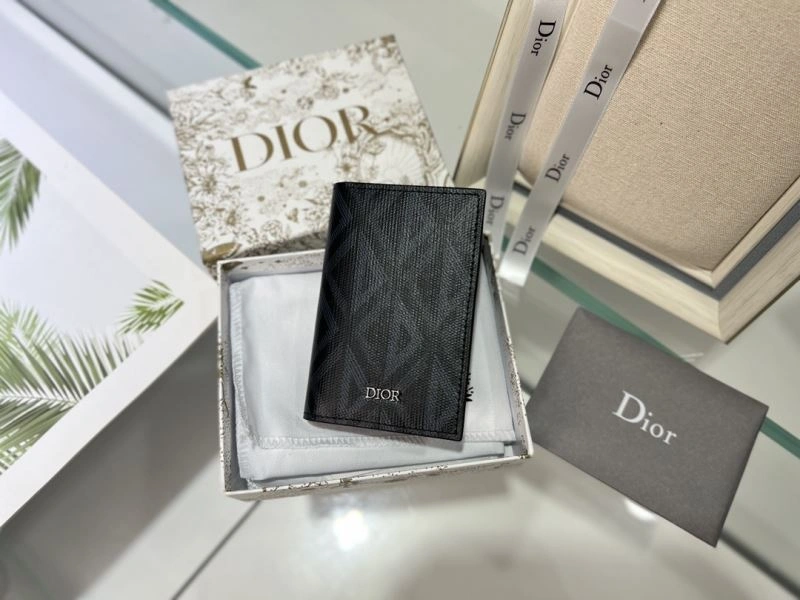 EyeCatching Christian Dior Wallet 76943