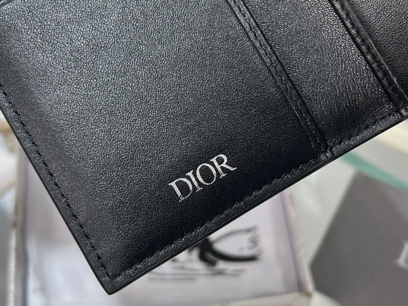 EyeCatching Christian Dior Wallet 76943