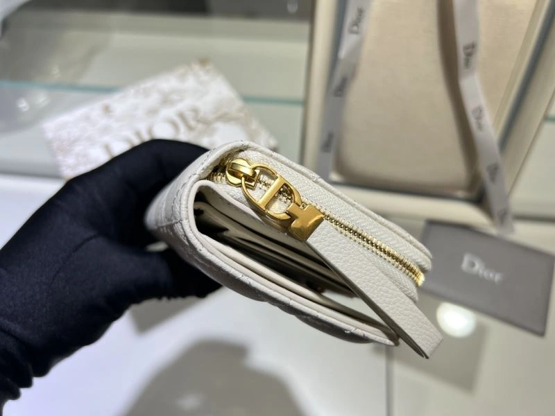 Sustainable Christian Dior Wallet 76944